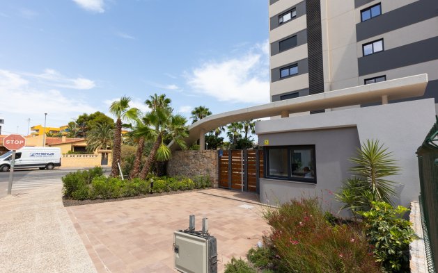 Resale - Apartment / flat - Torrevieja - Punta Prima