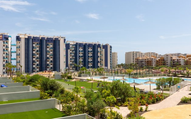 Resale - Apartment / flat - Torrevieja - Punta Prima