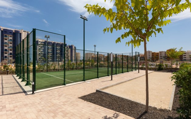 Resale - Apartment / flat - Torrevieja - Punta Prima