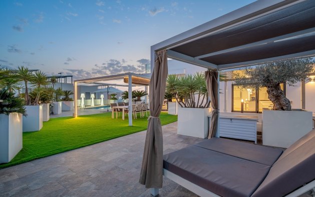 Begagnad - Villa - Orihuela Costa - Villamartín