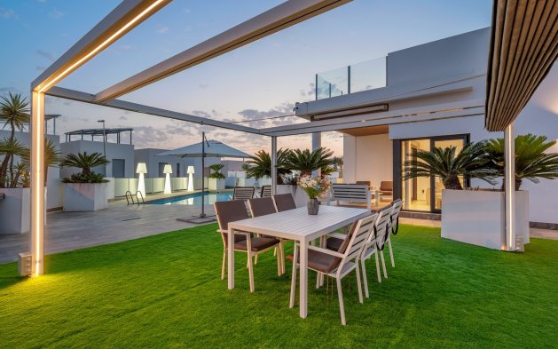 Begagnad - Villa - Orihuela Costa - Villamartín