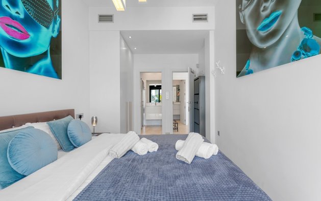Begagnad - Villa - Orihuela Costa - Villamartín