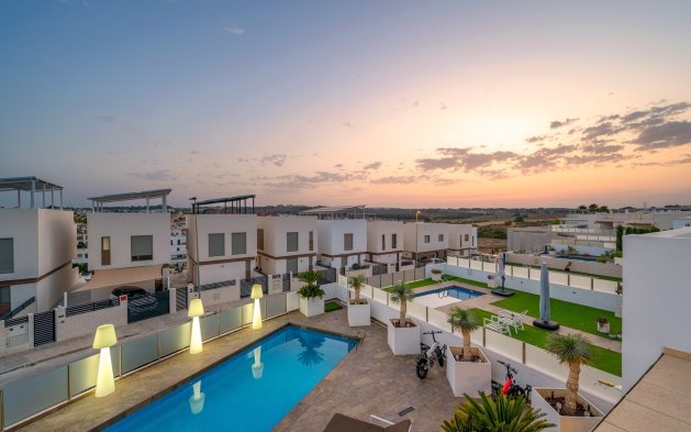 Begagnad - Villa - Orihuela Costa - Villamartín