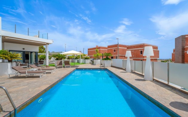 Begagnad - Villa - Orihuela Costa - Villamartín