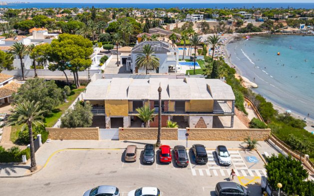 Återförsäljning - Villa - Orihuela Costa - Cabo roig - La Zenia