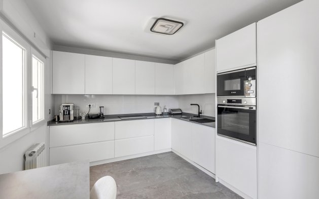 Resale - Villa - Torrevieja - Los Balcones
