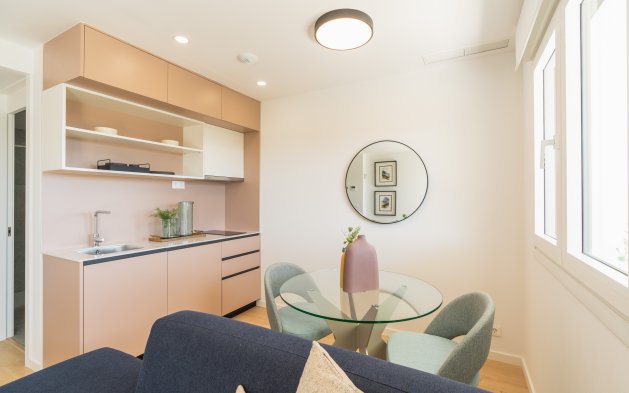 Nowy budynek - Kamienica - La Nucía