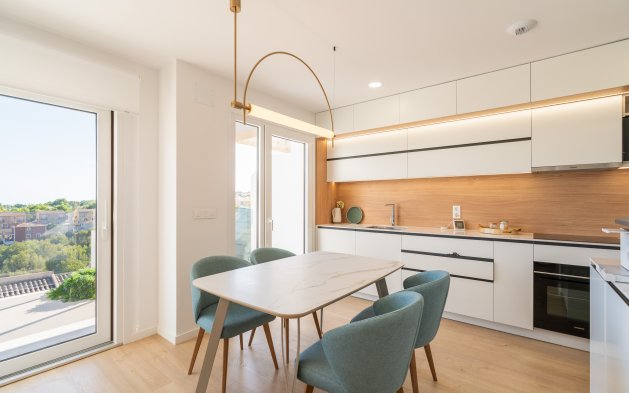 Nowy budynek - Kamienica - La Nucía