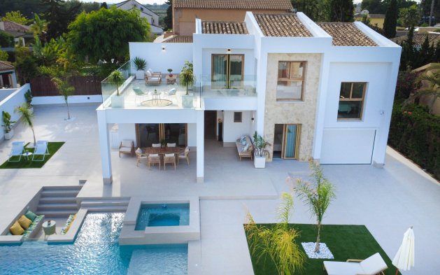 Obra nueva - Villa - Orihuela Costa