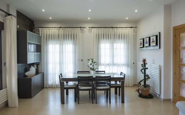 Obra nueva - Villa - Jerónimo y Avileses