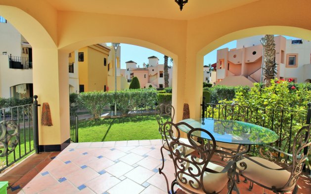 Odsprzedaż - Mieszkanie w bloku - Torrevieja - Punta Prima