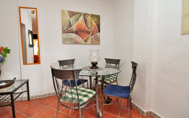 Odsprzedaż - Mieszkanie w bloku - Torrevieja - Punta Prima