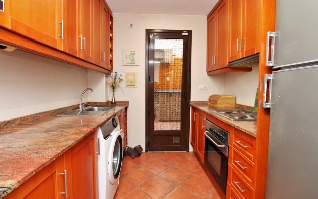 Odsprzedaż - Mieszkanie w bloku - Torrevieja - Punta Prima