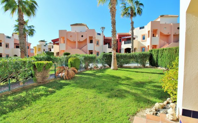 Odsprzedaż - Mieszkanie w bloku - Torrevieja - Punta Prima