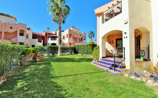 Odsprzedaż - Mieszkanie w bloku - Torrevieja - Punta Prima