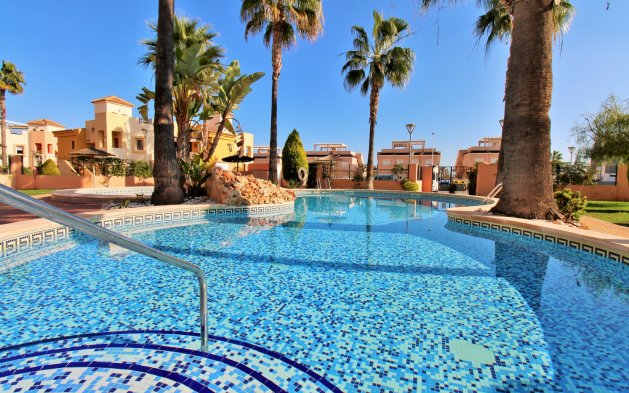 Odsprzedaż - Mieszkanie w bloku - Torrevieja - Punta Prima