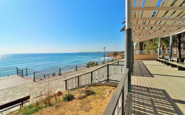 Odsprzedaż - Mieszkanie w bloku - Torrevieja - Punta Prima