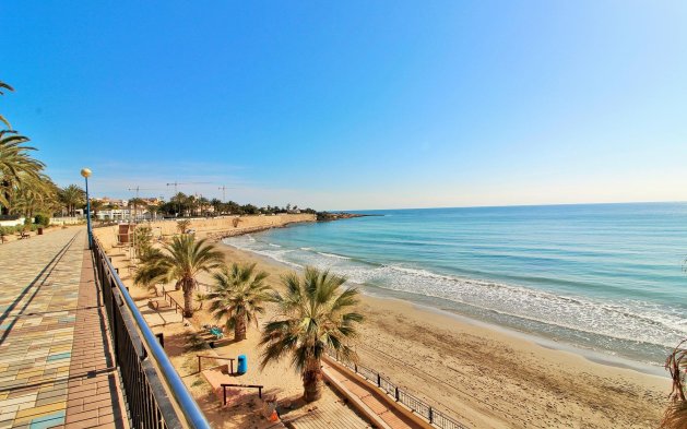 Odsprzedaż - Mieszkanie w bloku - Torrevieja - Punta Prima