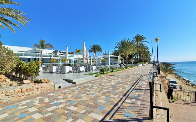 Odsprzedaż - Mieszkanie w bloku - Torrevieja - Punta Prima