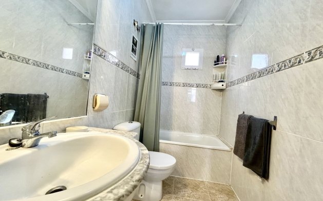 Resale - Townhouse - Orihuela Costa - La Zenia