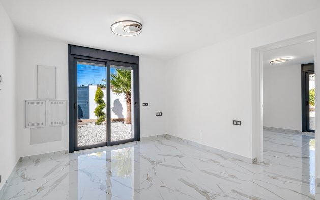 Resale - Villa - Rojales