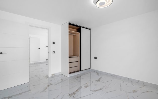 Resale - Villa - Rojales