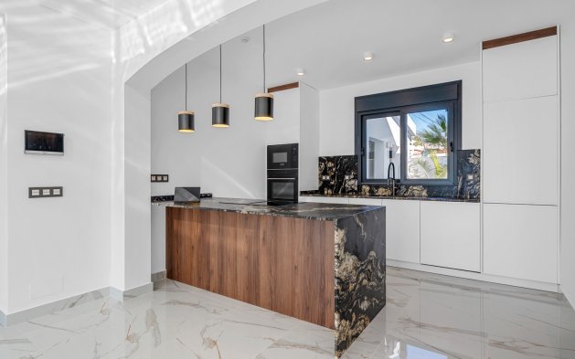 Resale - Villa - Rojales