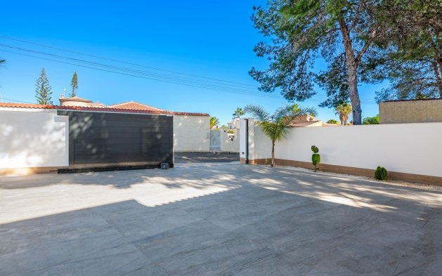 Resale - Villa - Rojales
