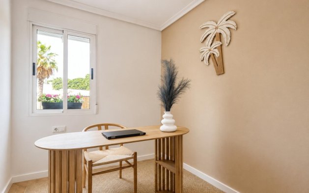 Resale - Villa - Orihuela Costa - Punta Prima
