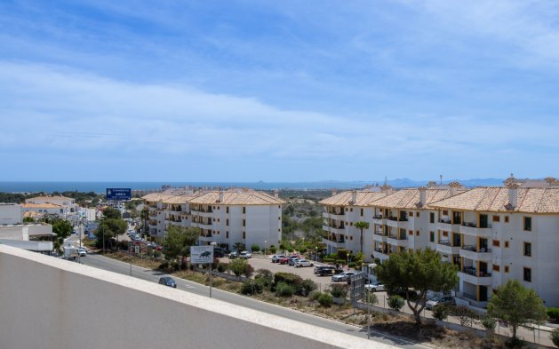Resale - Apartment / flat - Orihuela Costa - Villamartín