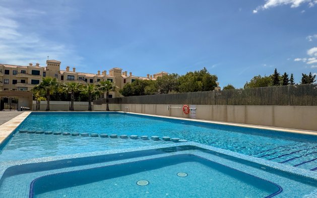 Resale - Apartment / flat - Orihuela Costa - Villamartín