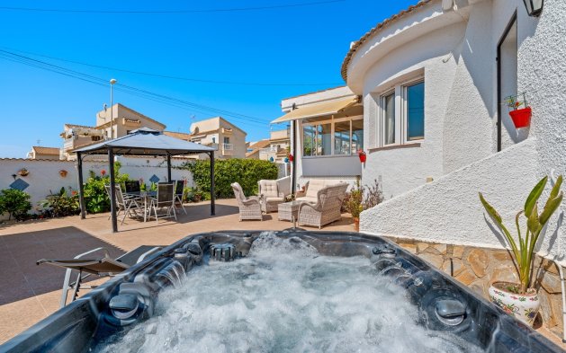 Videresalg - Villa - Rojales