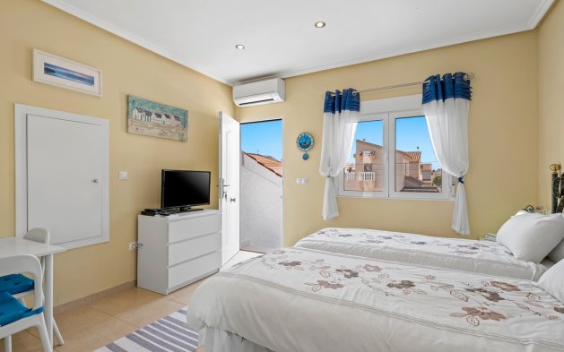 Videresalg - Villa - Rojales