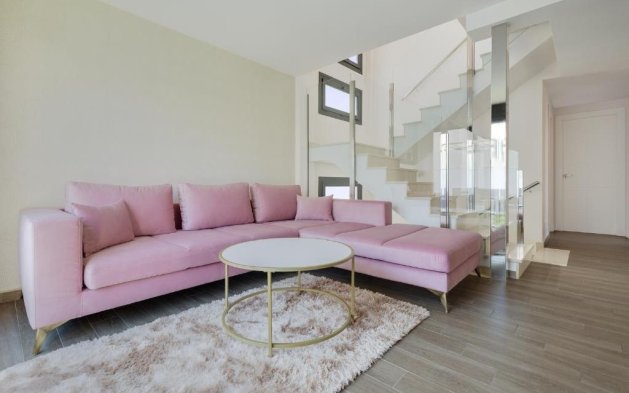 Resale - Villa - Torrevieja