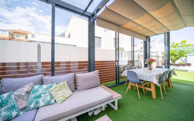 Resale - Villa - Torrevieja