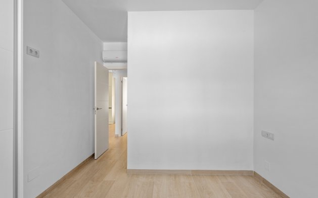 Resale - Apartment / flat - San Miguel de Salinas