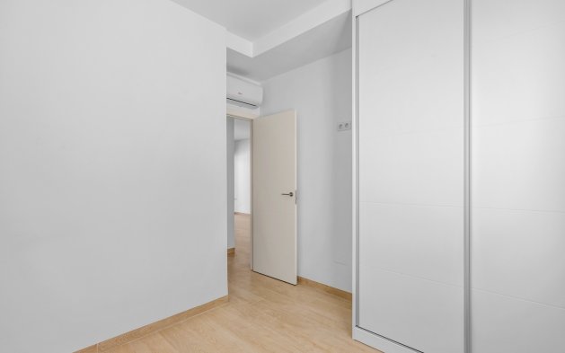 Resale - Apartment / flat - San Miguel de Salinas