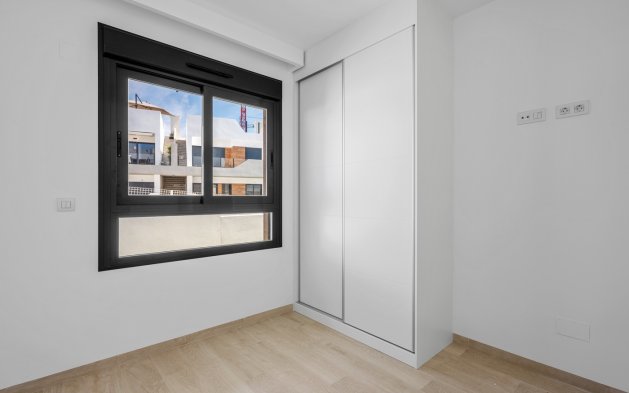 Resale - Apartment / flat - San Miguel de Salinas