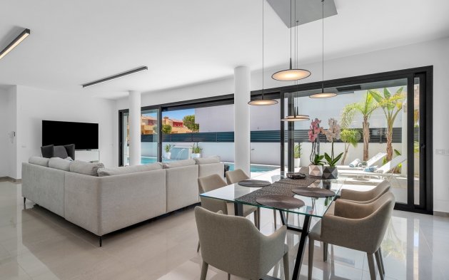 Reventa - Villa - Guardamar del Segura
