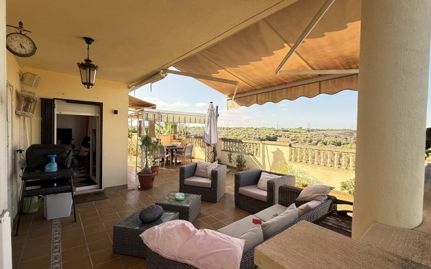 Resale - Villa - Orihuela Costa - Villamartín
