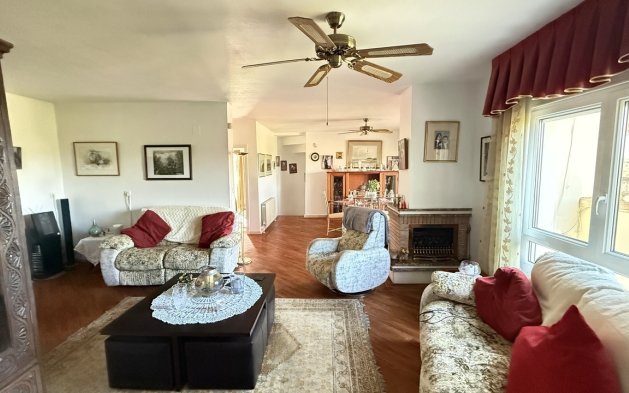 Resale - Villa - Orihuela Costa - Villamartín