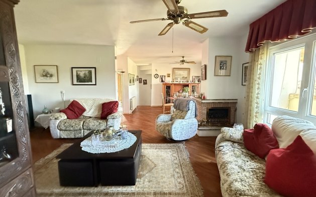 Resale - Villa - Orihuela Costa - Villamartín