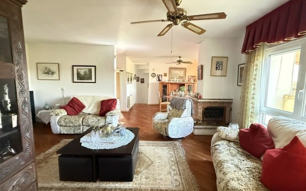 Resale - Villa - Orihuela Costa - Villamartín