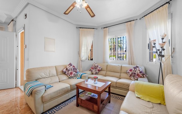 Resale - Villa - Guardamar del Segura