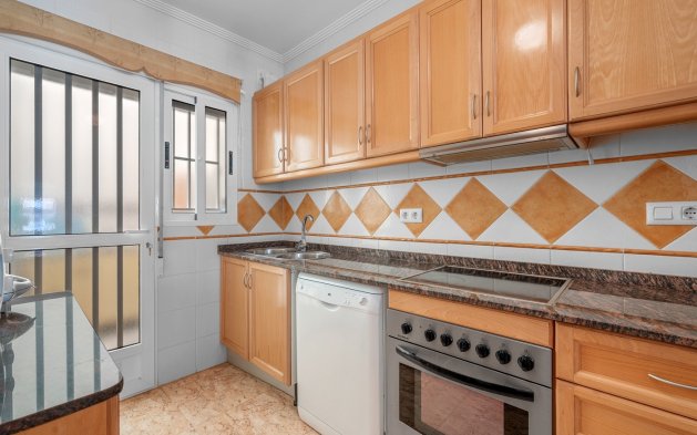 Resale - Villa - Guardamar del Segura
