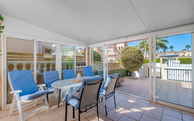 Resale - Villa - Guardamar del Segura