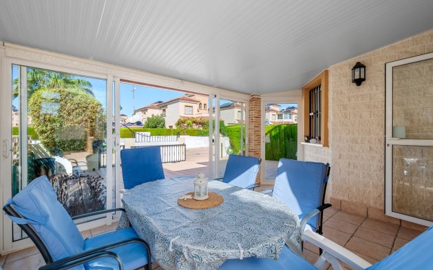 Resale - Villa - Guardamar del Segura