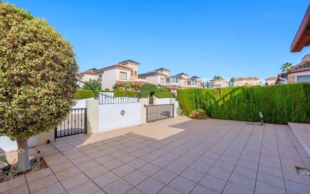 Resale - Villa - Guardamar del Segura