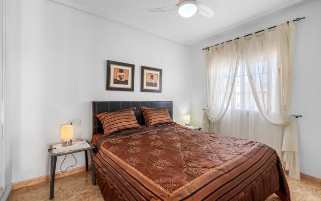 Resale - Villa - Guardamar del Segura