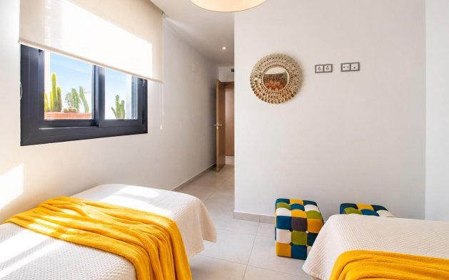 Odsprzedaż - Mieszkanie w bloku - Arenales del sol - Arenales del Sol